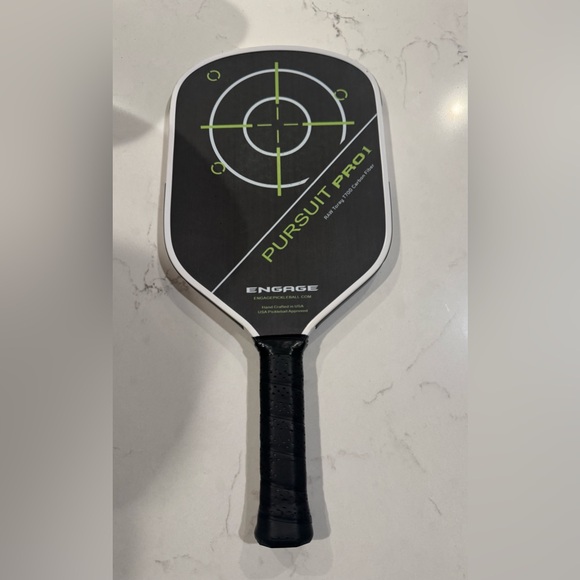 2 Engage Pursuit Pro1 6.0 Elongated Pickleball Paddle. Great condition. - Picture 14 of 17